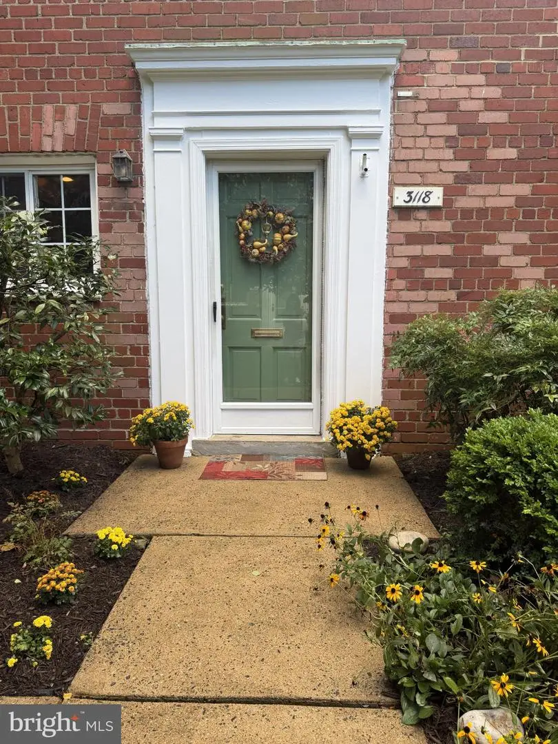 3118 Wellington Rd, Alexandria, VA 22302 - #2