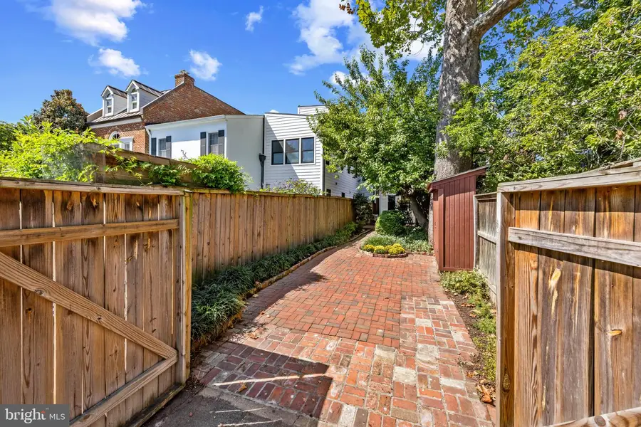 612 S Saint Asaph St, Alexandria, VA 22314 - #3
