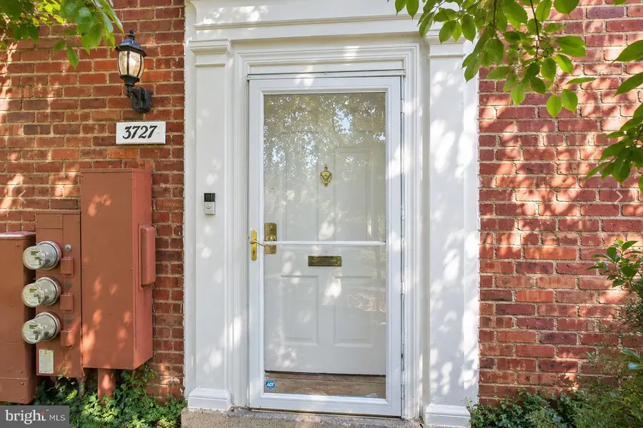 3727 Lyons Ln, Alexandria, VA 22302 - #2