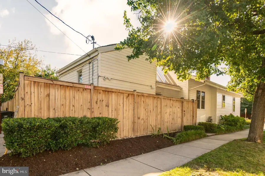 631 N Alfred St, Alexandria, VA 22314 - #2