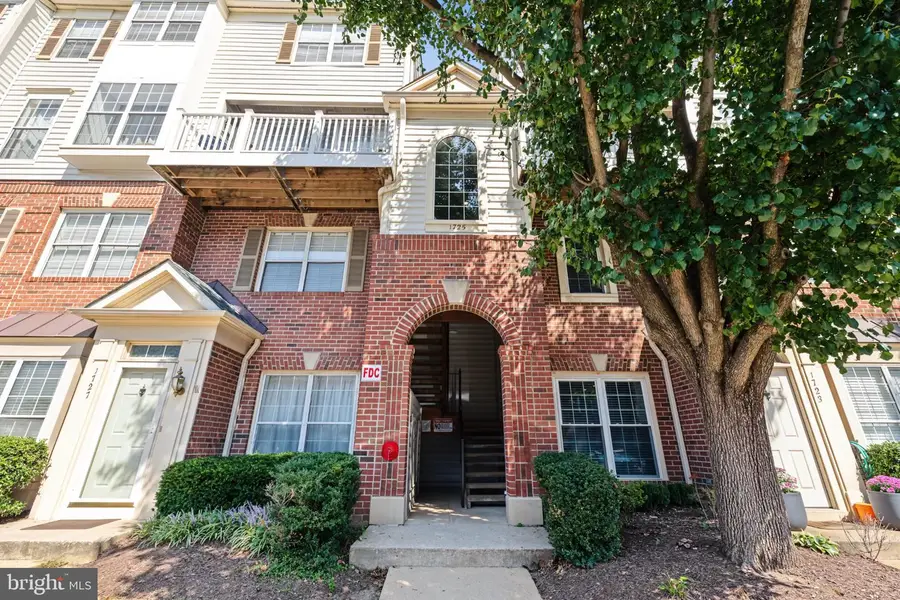 1725 Kingsgate Ct #304, Alexandria, VA 22302 - #3