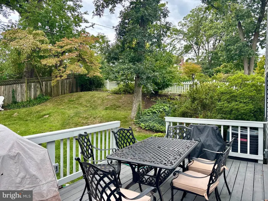 3207 Cameron Mills Rd, Alexandria, VA 22302 - #3