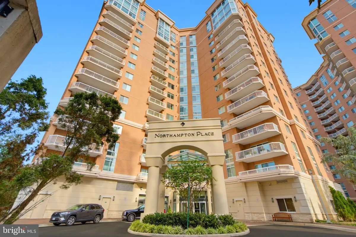 3101 N Hampton Dr #704, Alexandria, VA 22302 - #1