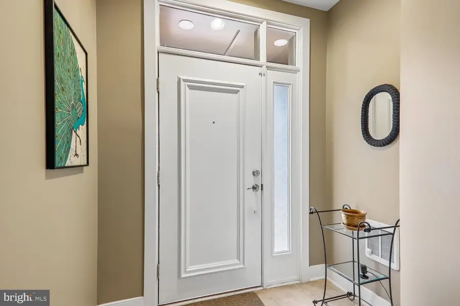 620 E Howell Ave #102, Alexandria, VA 22301 - #3