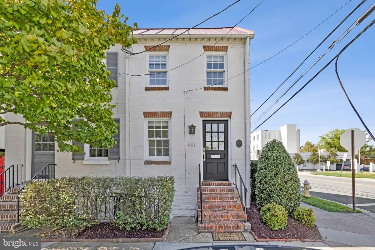 601 S St Asaph St, Alexandria, VA 22314 - #1