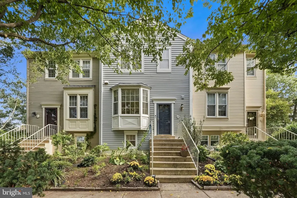 29 Fendall Ave, Alexandria, VA 22304 - #1