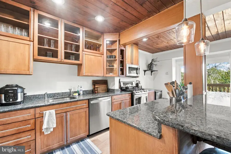 101 Skyhill Rd #303, Alexandria, VA 22314 - #2