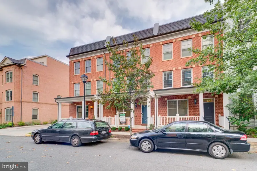 915 Parker Gray School Way, Alexandria, VA 22314 - #2