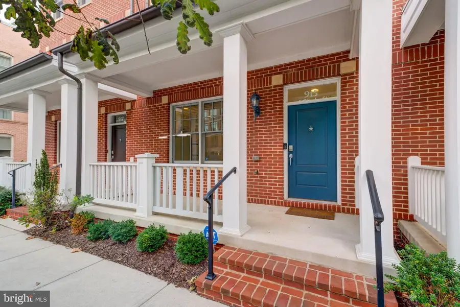 915 Parker Gray School Way, Alexandria, VA 22314 - #3