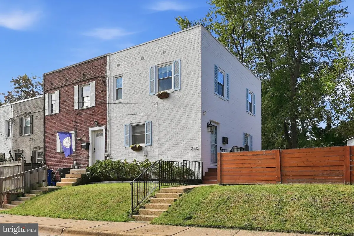 230 Aspen St, Alexandria, VA 22305 - #1
