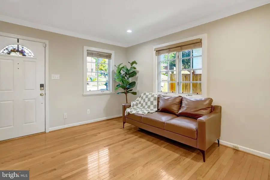 108 S Ingram St S, Alexandria, VA 22304 - #3