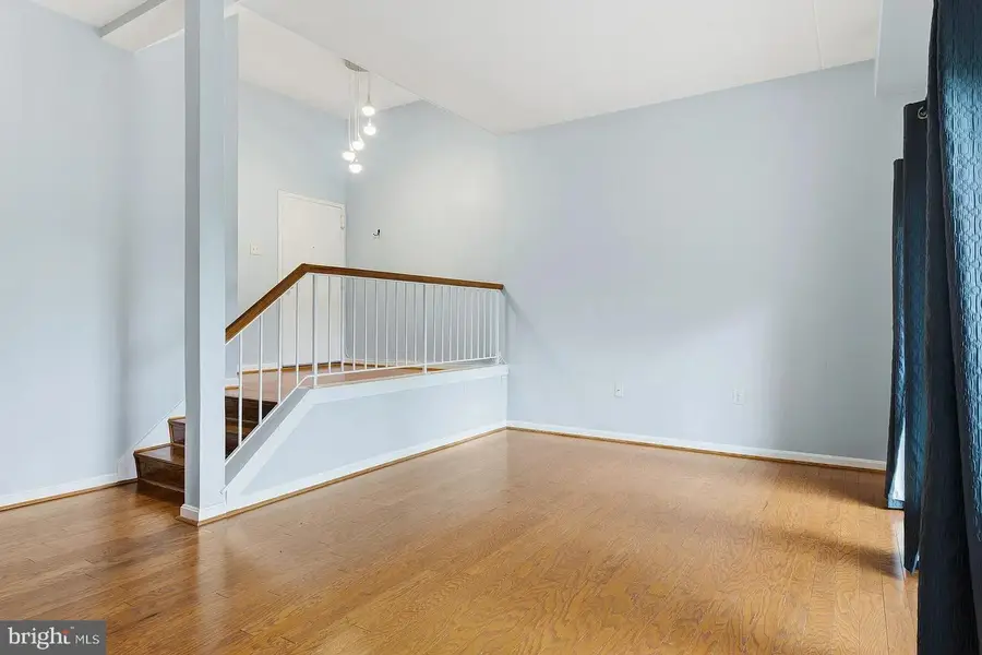 100 Roberts Ln #101, Alexandria, VA 22314 - #3
