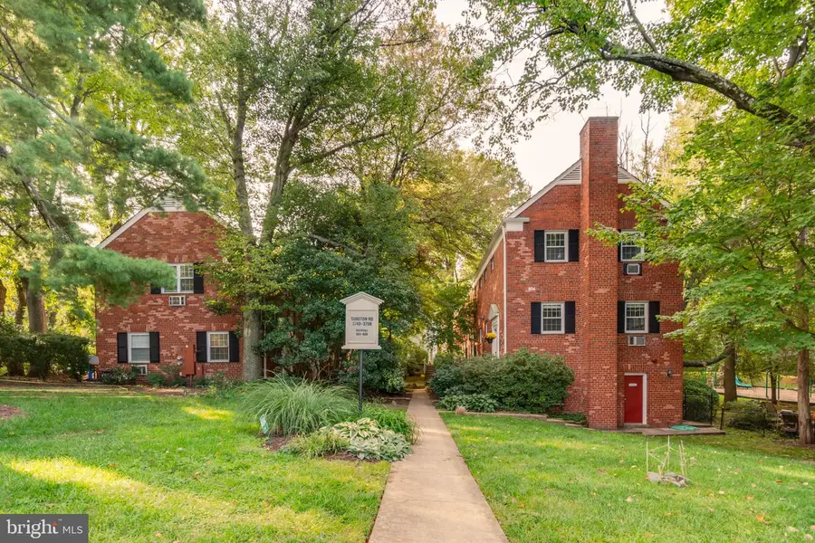 3756 Gunston Rd, Alexandria, VA 22302 - #3