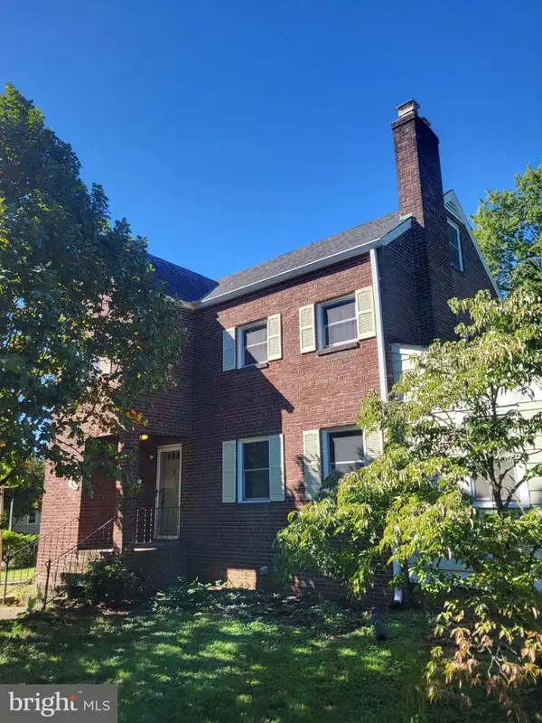 2200 & 2202 Scroggins Rd, ALEXANDRIA, VA 22302