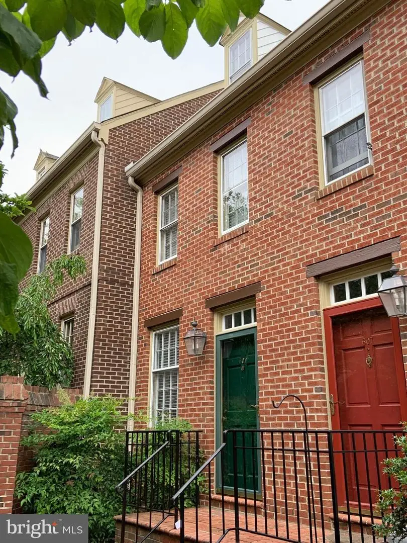 609 S Columbus St #609, Alexandria, VA 22314 - #1