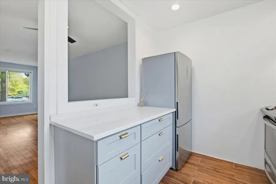 122 Dale St, Alexandria, VA 22305 - #3