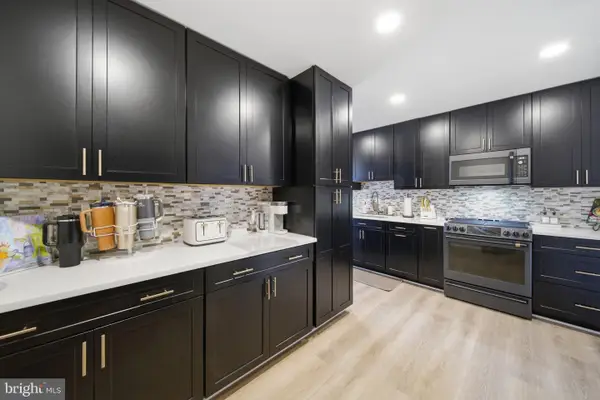 Address Withheld By Seller, ALEXANDRIA, VA 22304
