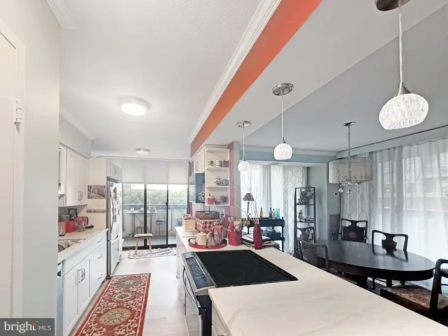400 Madison St #303, Alexandria, VA 22314 - #2