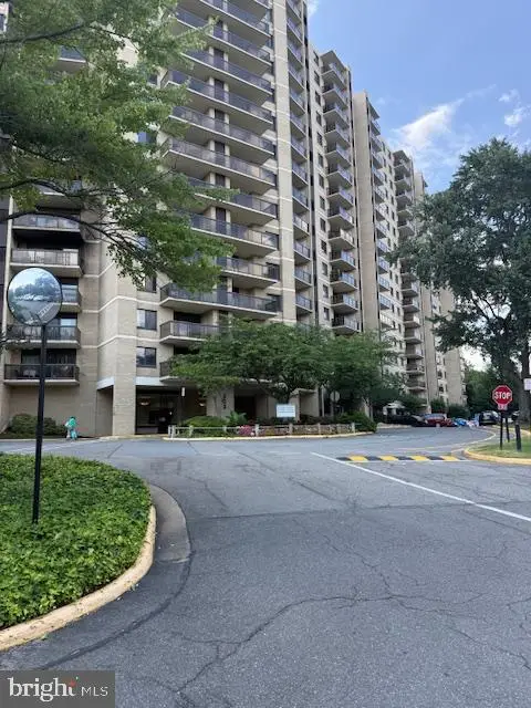 203 Yoakum Pkwy #404, ALEXANDRIA, VA 22304