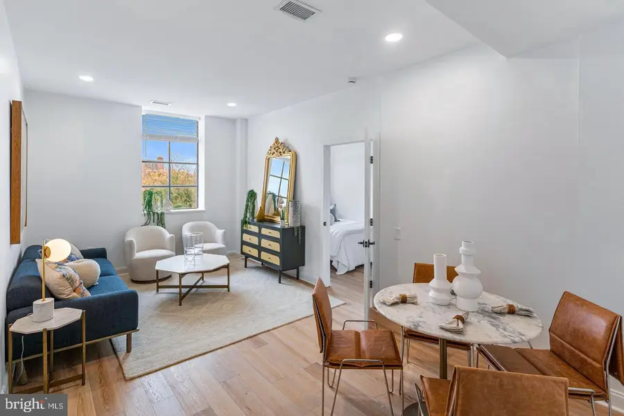 1229 King St #201, Alexandria, VA 22314 - #3
