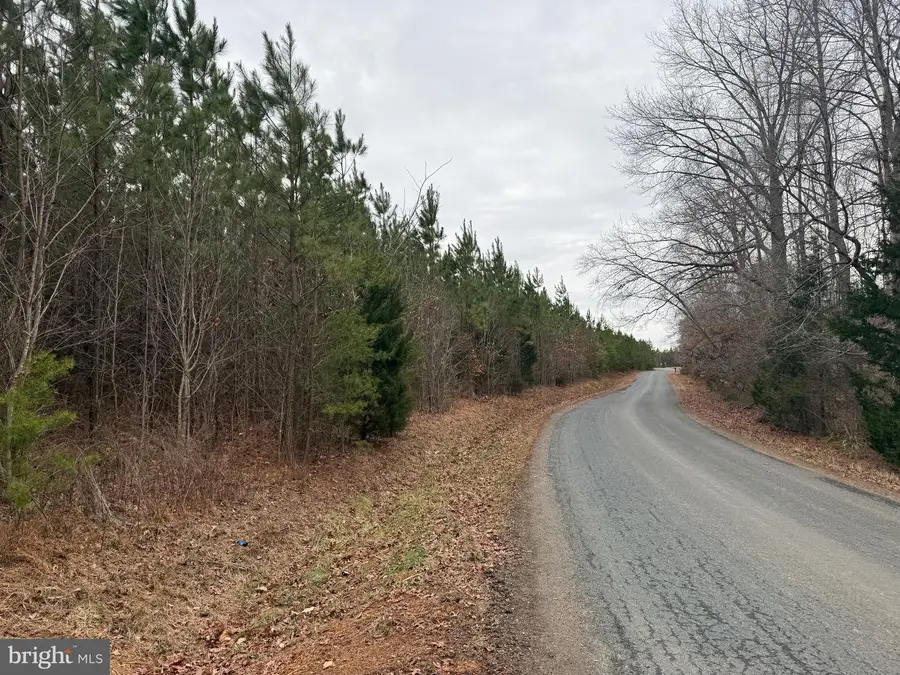 Lot C2 Hardware Rd, Arvonia, VA 23004 - Image #2