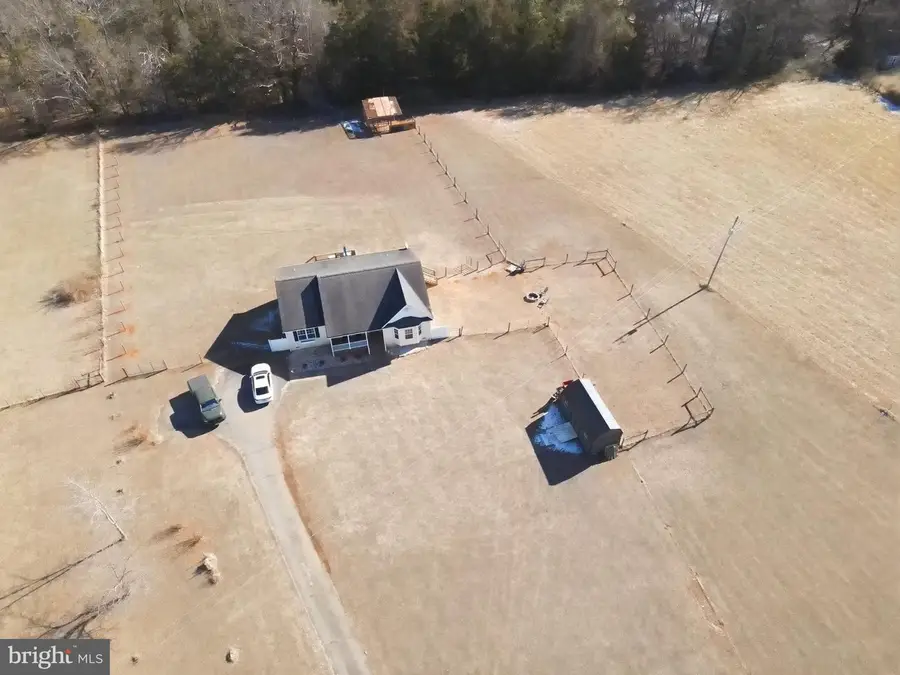 267 Finally Farm Rd, Dillwyn, VA 23936 - Image #2