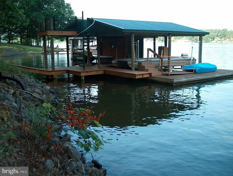 307 Meadow Point Dr, Moneta, VA 24121 - Image #3