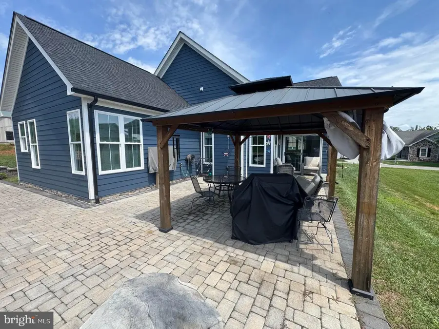 1054 Barrow Hills Dr, Huddleston, VA 24104 - #3