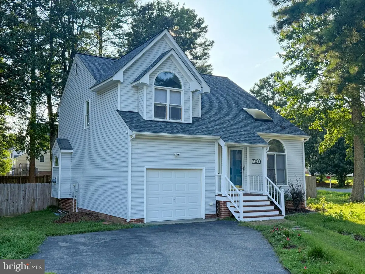 7000 Koufax Ct, North Chesterfield, VA 23234 - #1