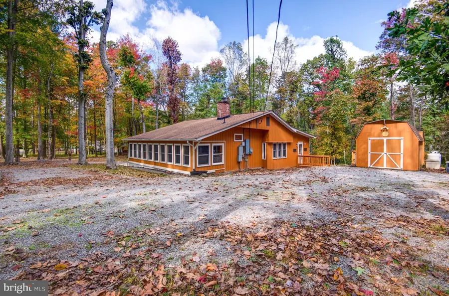 558 Hemlock Ln, Bluemont, VA 20135 - Image #2