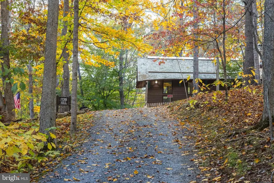 185 Blue Bird Ln, Boyce, VA 22620 - Image #2