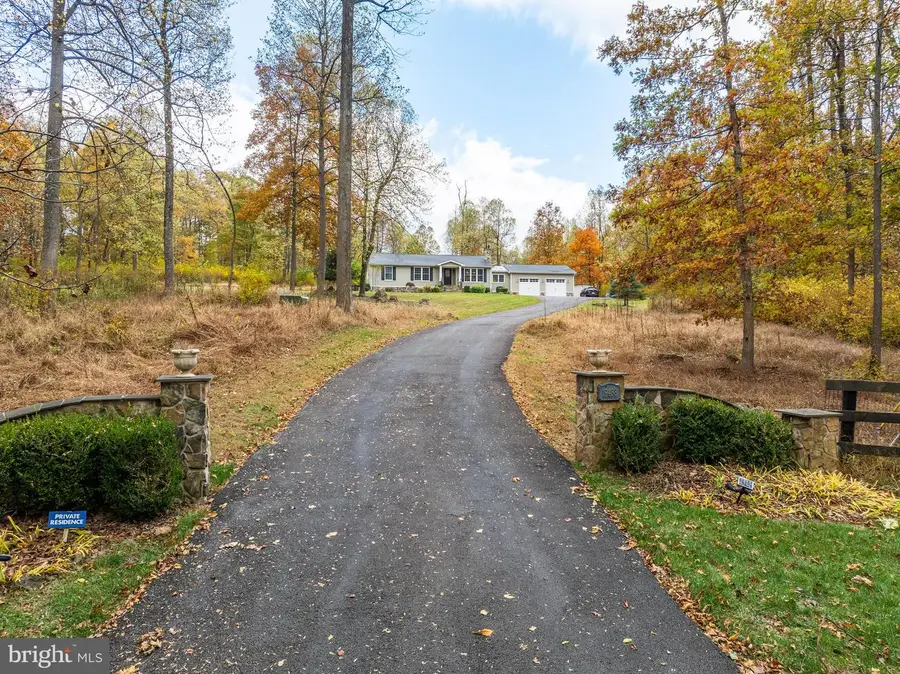 19488 Blueridge Mountain Rd, Bluemont, VA 20135 - Image #3