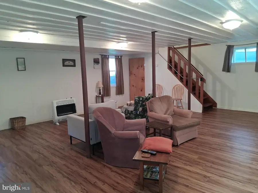 246 Laurel Ln, Bluemont, VA 20135 - #3