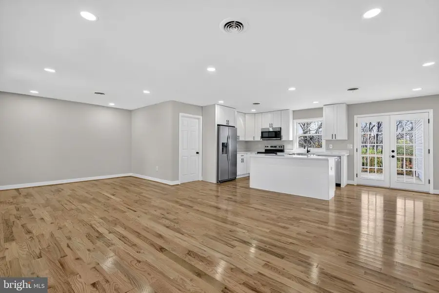 240 Crums Church Rd, Berryville, VA 22611 - Image #3