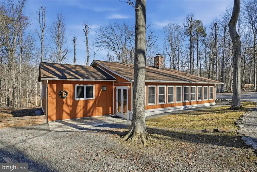 558 Hemlock Ln, Bluemont, VA 20135 - #2