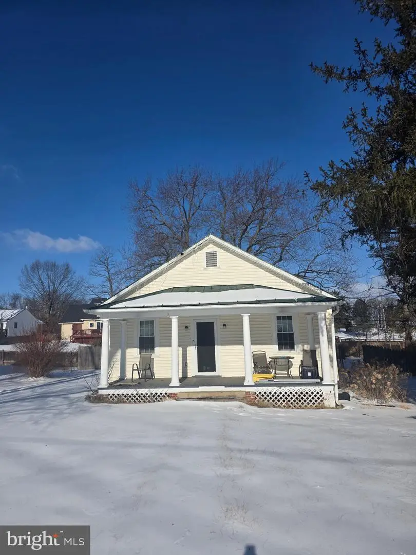 11 Virginia Ave, Boyce, VA 22620 - Image #1