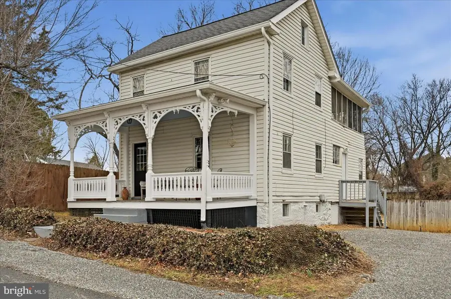 2 W Main St, Boyce, VA 22620 - #2
