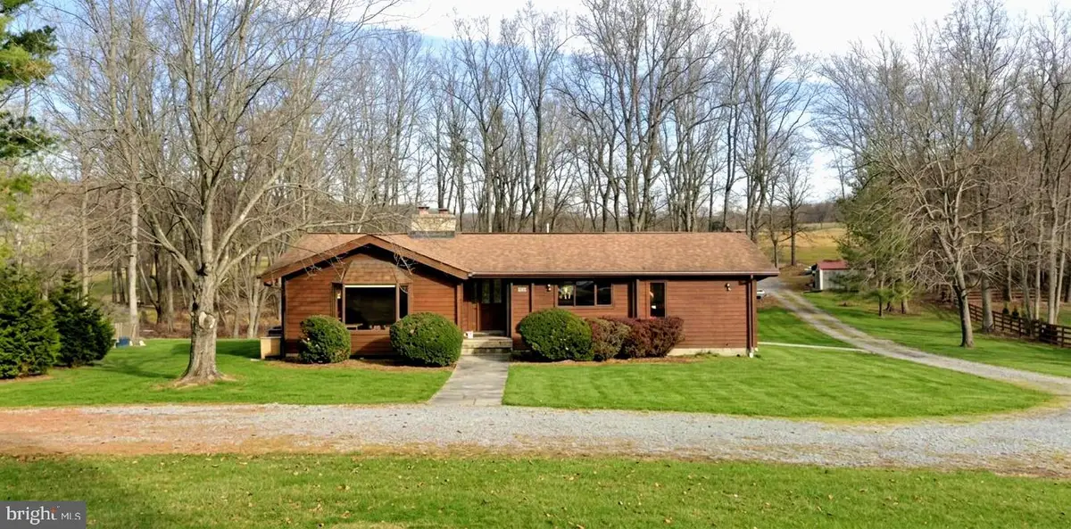 225 Pine Grove Rd, Bluemont, VA 20135 - #1