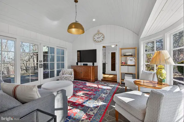 17651 Raven Rocks Rd, BLUEMONT, VA 20135