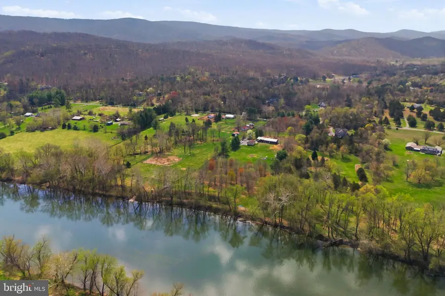 1527 Shenandoah River Ln, Boyce, VA 22620 - #2