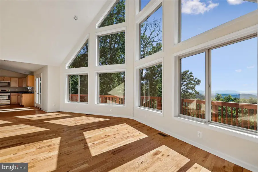 250 Lafayette Ln, Paris, VA 20130 - #2
