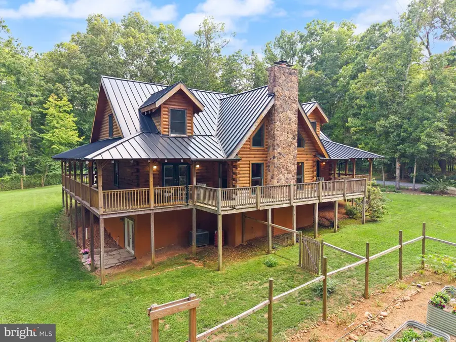 4020 Millwood Rd, Boyce, VA 22620 - #3