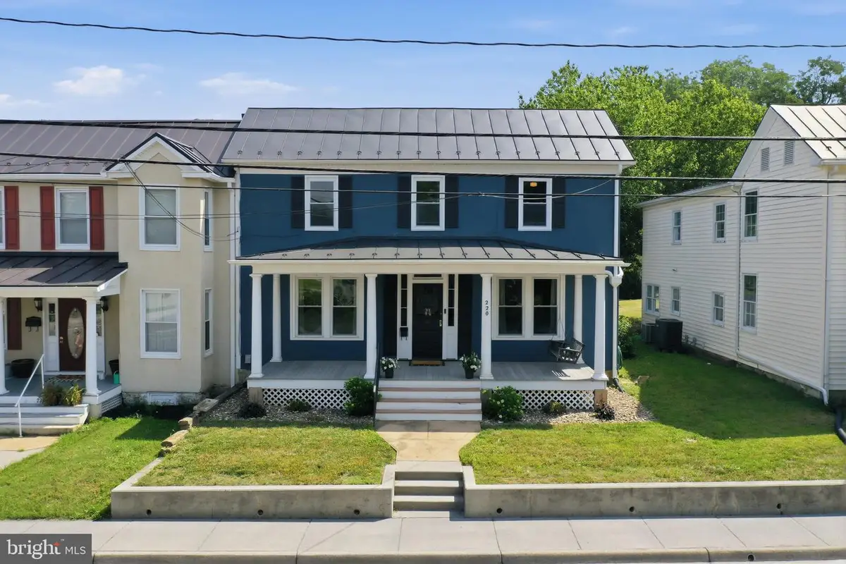 220 W Main St, Berryville, VA 22611 - #1