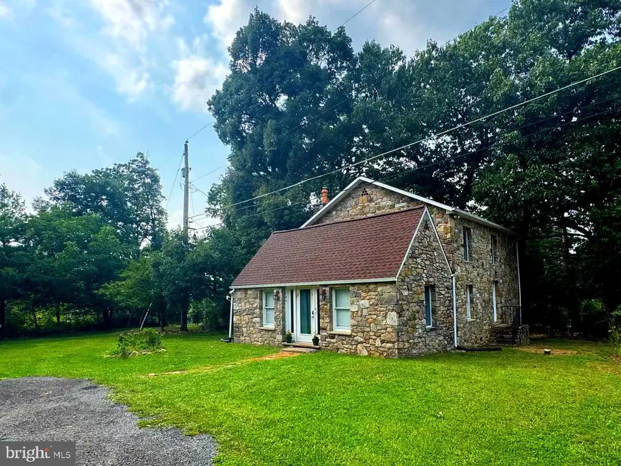 284 Good Shepherd Rd, Bluemont, VA 20135 - #2