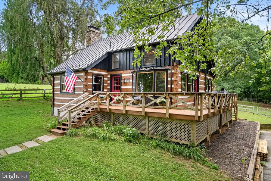 1263 Frogtown Rd, Bluemont, VA 20135 - #2