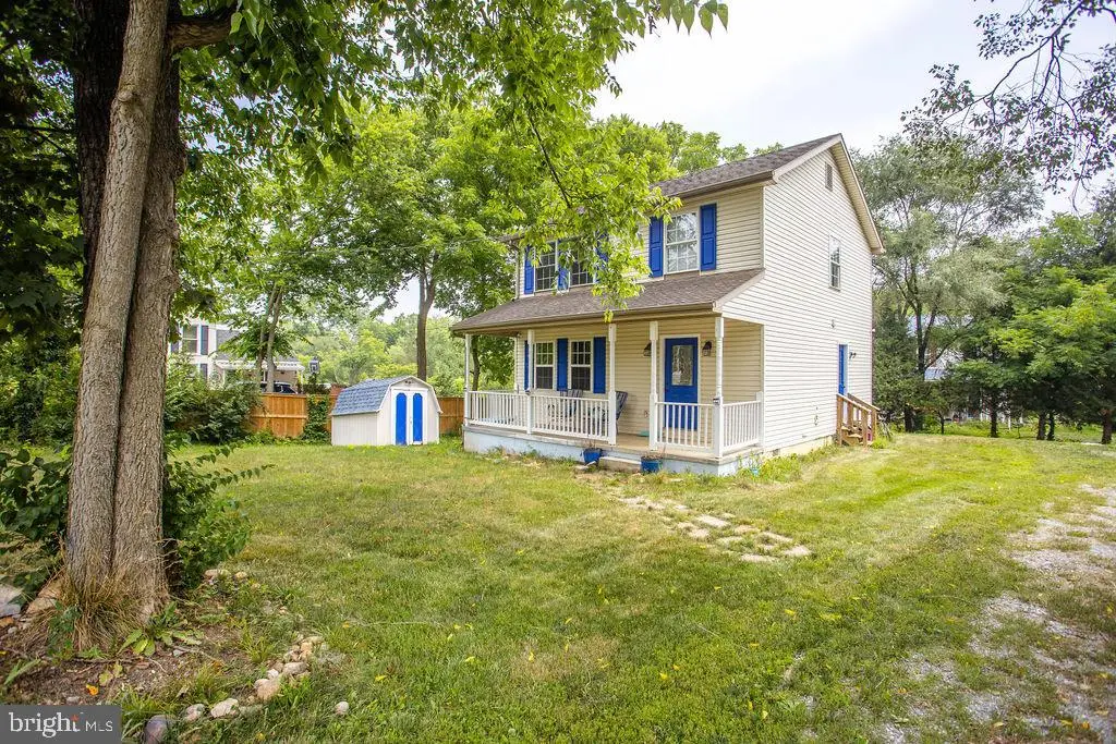 8 Whiting Ave, Boyce, VA 22620 - #1