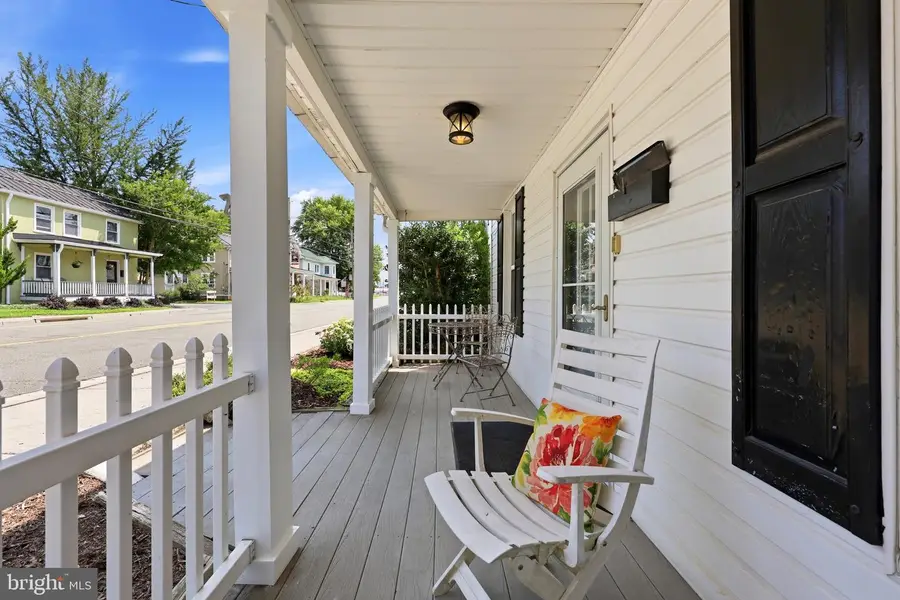203 W Main St, Berryville, VA 22611 - #3