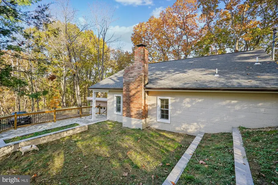 598 Timber Ln, Bluemont, VA 20135 - #2