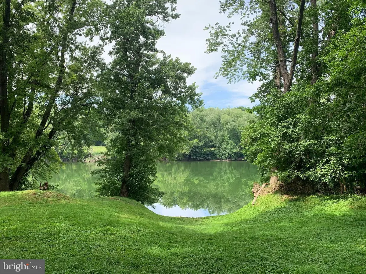 7095 Howellsville Rd, Boyce, VA 22620 - #1