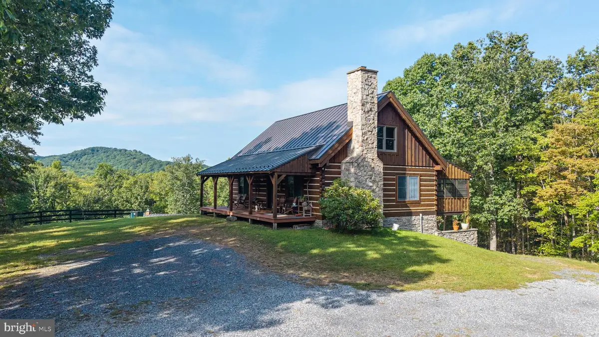 974 White Pine Ln, Boyce, VA 22620 - #1